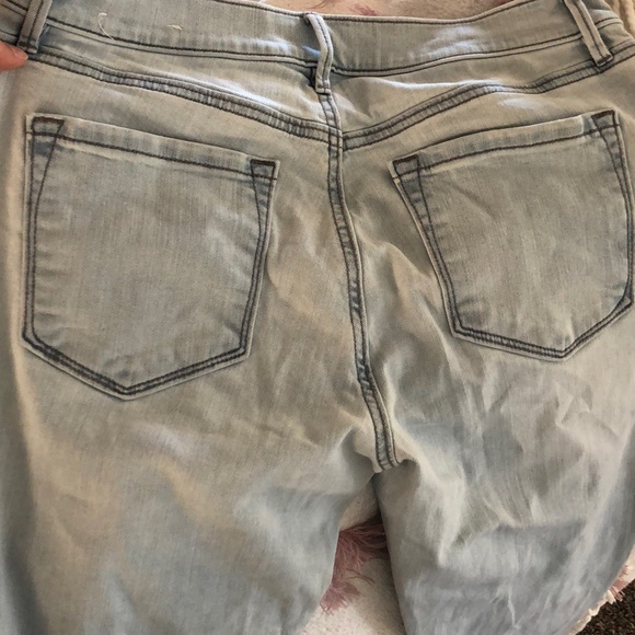 LOFT Modern Skinny Jeans - Picture 2 of 3